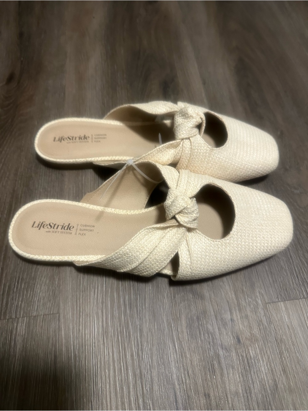 Life Stride Cream Knot-Detail Slip-On Mules size 8W
